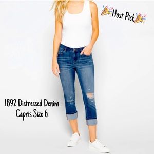 🎉HP🎉 1822 Distressed Denim Capri Sz 6 in Excellent Condition